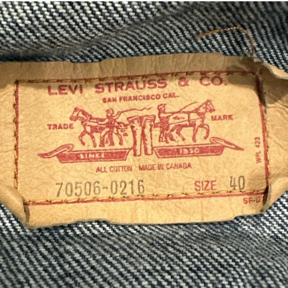 Vintage Levi's 70506-0216 Denim Trucker Jacket Men Size 40 Dark Wash Canada - Picture 4 of 9
